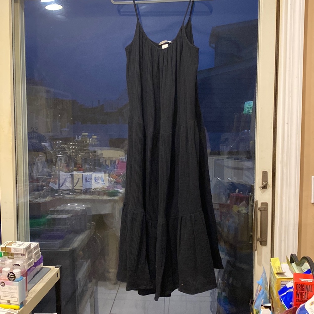 NWOT black H&M sundress - Large
